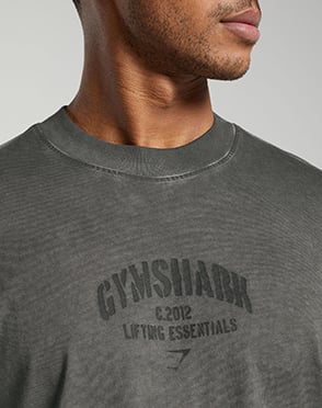 HEAVYWEIGHT WASHED T-SHIRT - BLACK.