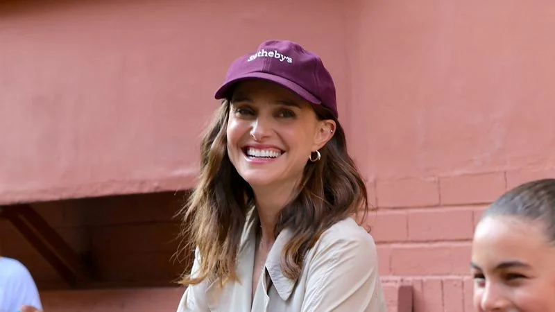 NEW YORK, NY - AUGUST 11: Natalie Portman is seen filming on the set of %22Good Sex%22 in Downtown, Manhattan on August 11, 2025 in New York City. (Photo by Jose Perez/Bauer-Griffin/GC Images)