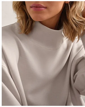 DreamGlow™ Mock Neck Pullover