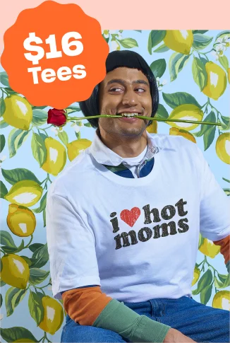 I Love Hot Moms 1989 T-Shirt