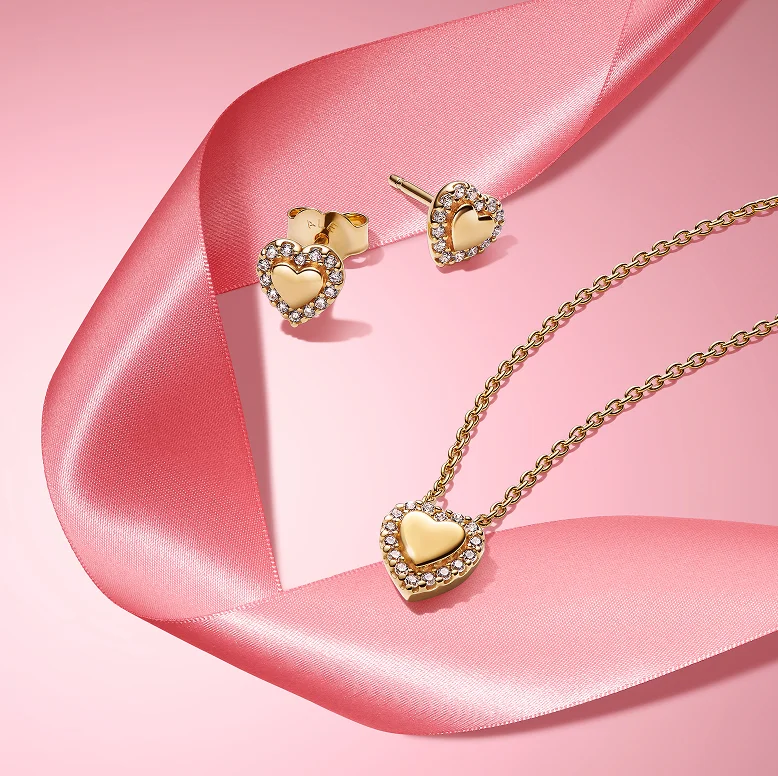 Pandora Moments gift set