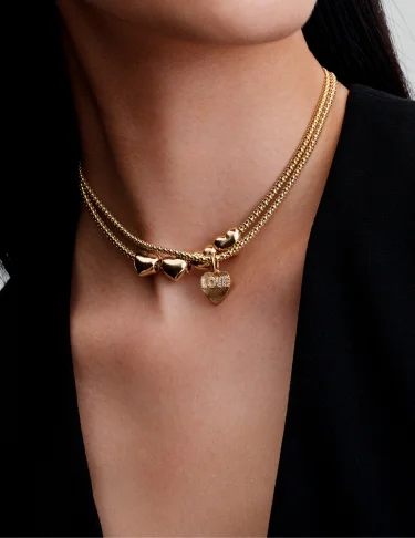 Model wears Pandora jewelry Model wears Pandora jewelry