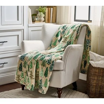 Kringle Express Oversized 60" x 80" Holiday Printed Throw