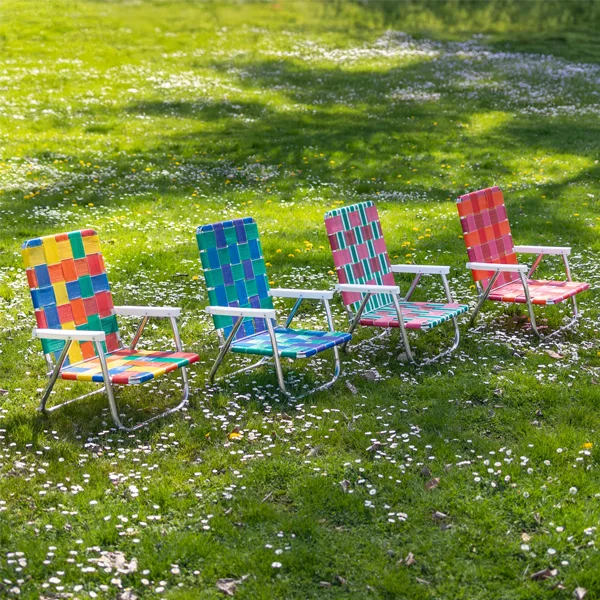 FOLDING CHAIR