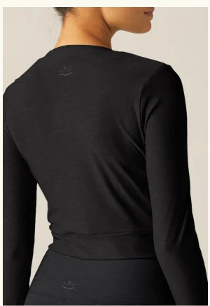 Featherweight Center Stage Cropped Long Sleeve Pullover