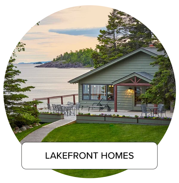 Find a tranquil private home rental&nbsp;surrounded by scenic beauty and calm waters.