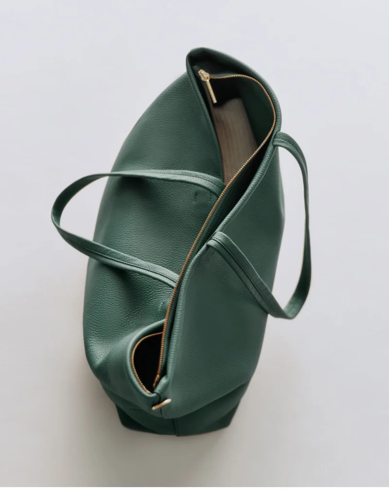 Shop Easy Zipper Tote