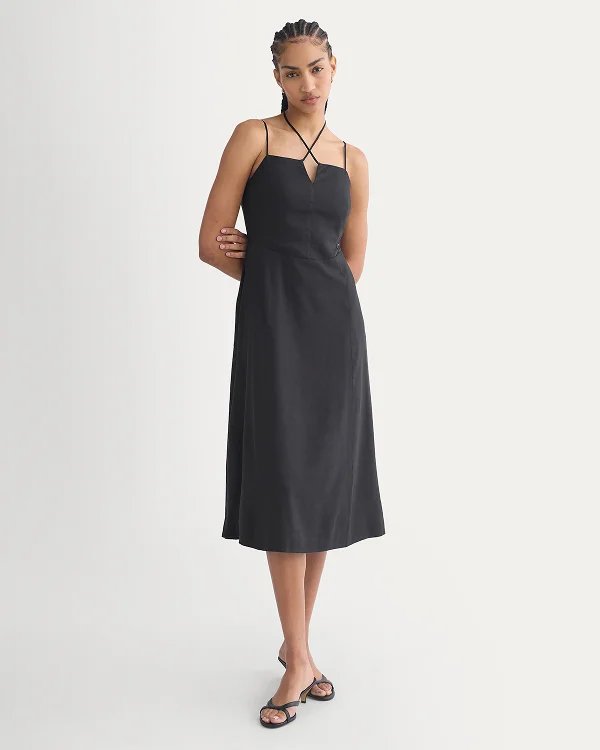 Image | Tie-Neck Dress in Stretch Linen | Black
