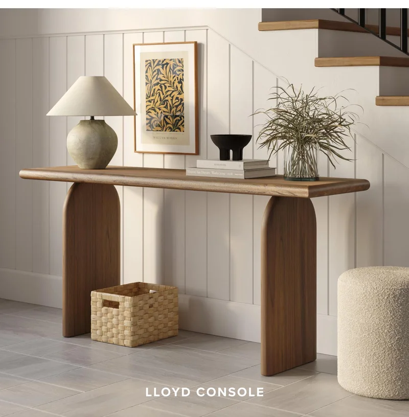 Lloyd Console.
