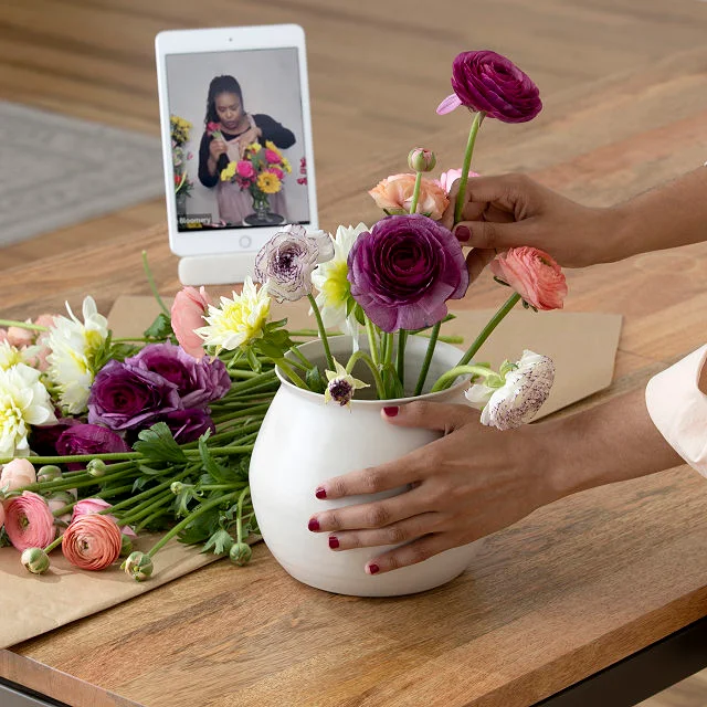 Budding Artistry Flower Arranging