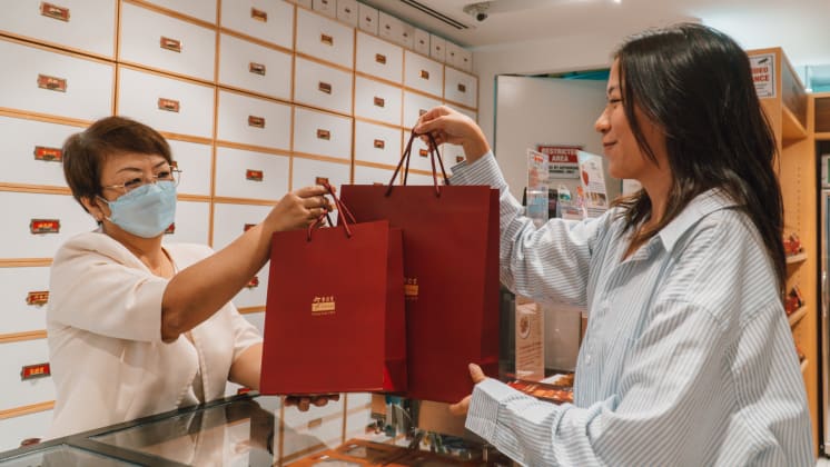 Changi Airport public area retail stores continue to absorb GST hike in 2024 to help shoppers save more