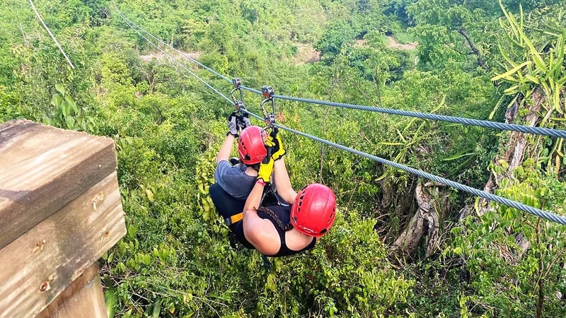 Image description: Puerto Rico Ziplining adventure.