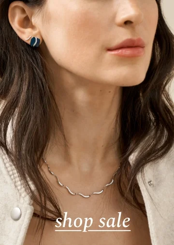 Shop sale for women's jewelry.
